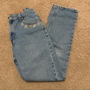 Levi’s 550 Relaxed Fit Tapered Jeans